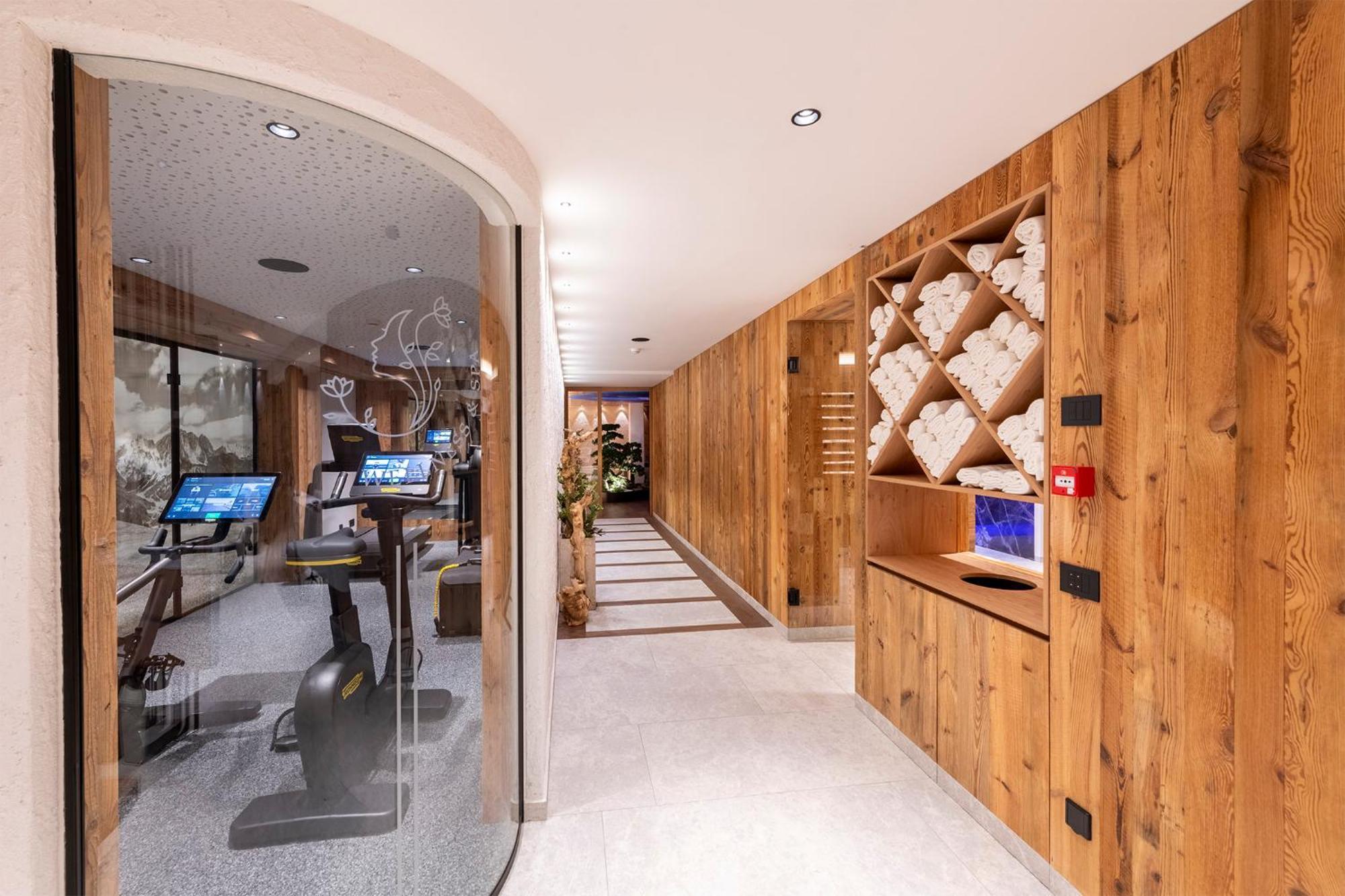 Hotel Arkadia - "Adults Only" Corvara In Badia Exterior photo