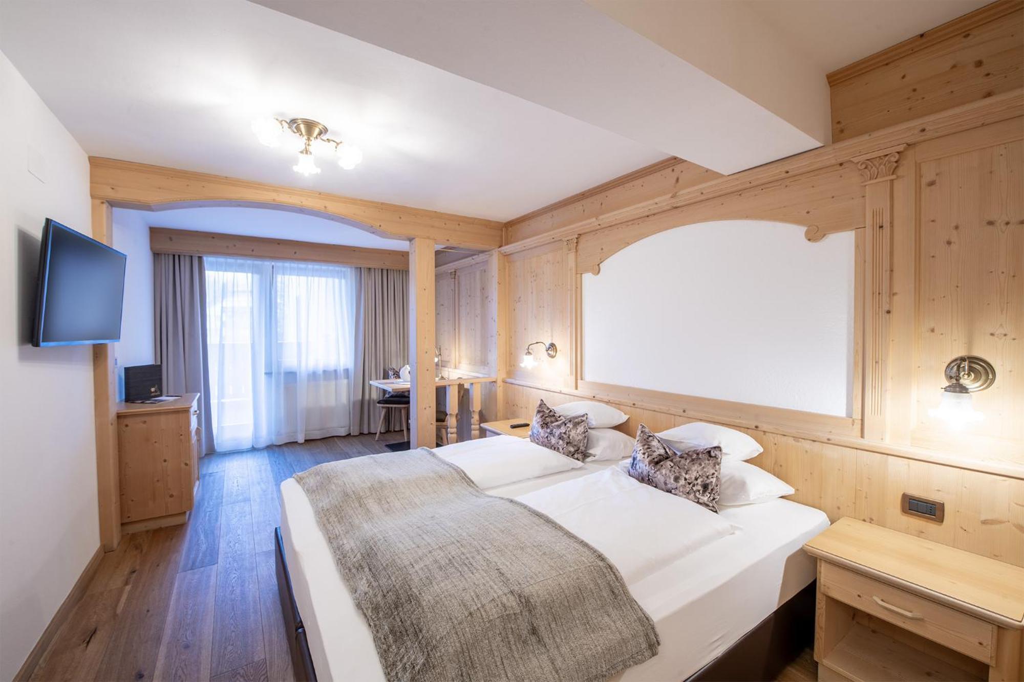 Hotel Arkadia - "Adults Only" Corvara In Badia Exterior photo