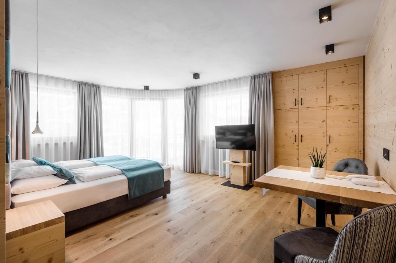 Hotel Arkadia - "Adults Only" Corvara In Badia Exterior photo
